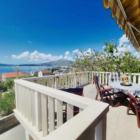 Apartments Mia Okrug Gornji Luaran gambar
