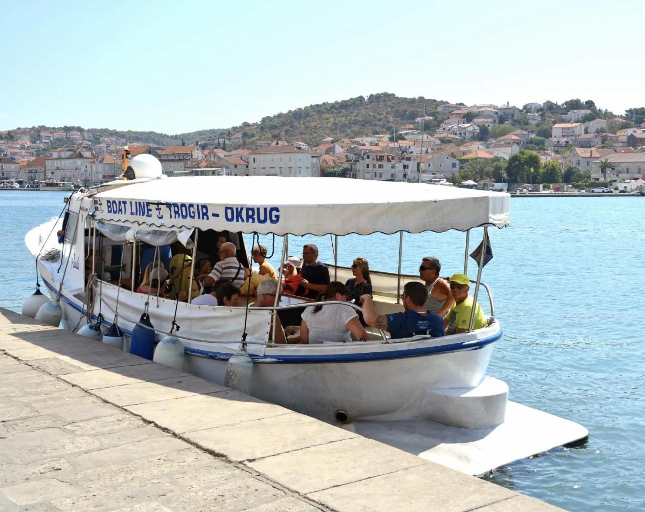 Apartments Mia Okrug Gornji Luaran gambar