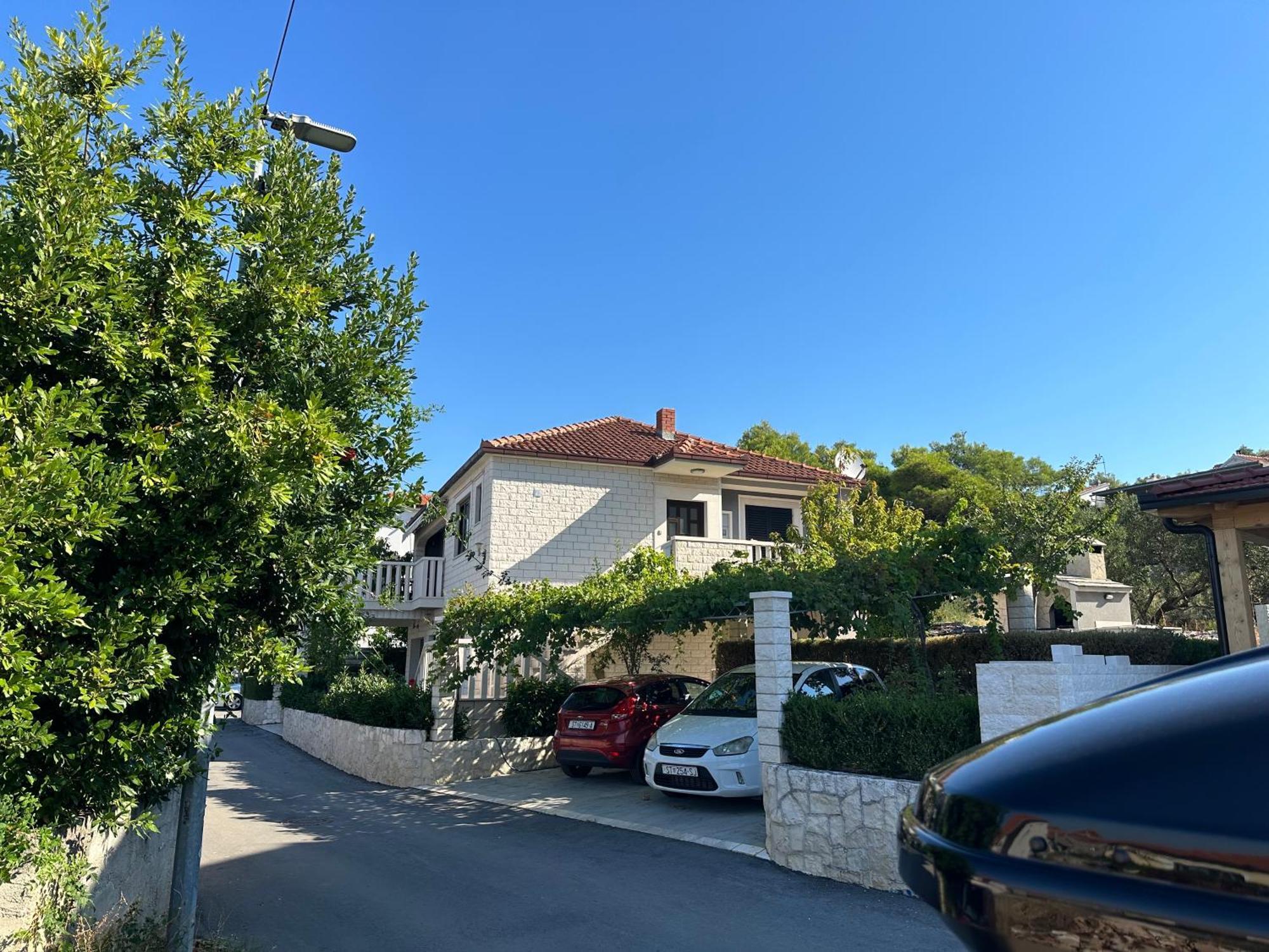 Apartments Mia Okrug Gornji Luaran gambar