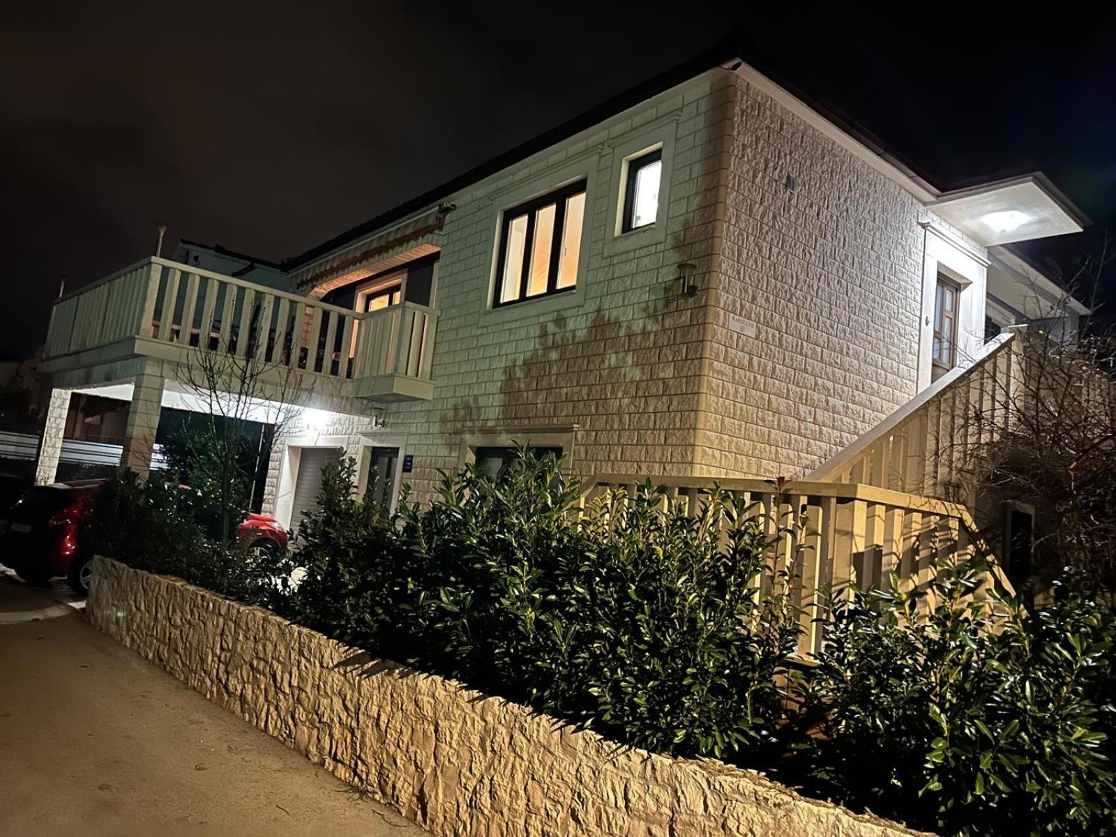 Apartments Mia Okrug Gornji Luaran gambar
