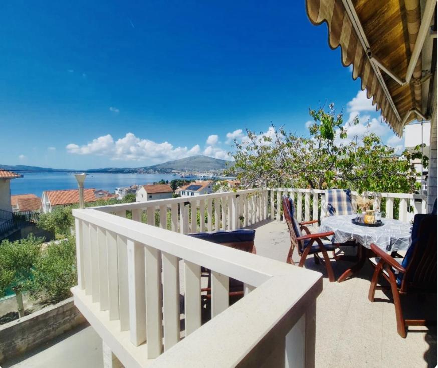 Apartments Mia Okrug Gornji Luaran gambar